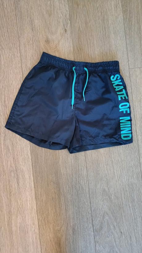 Rychleschnoucí kraťasy vel. 134, pepco,134