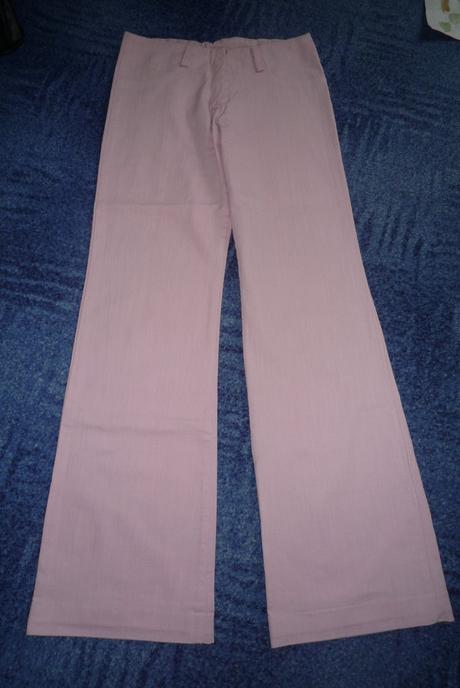 Růžové kalhoty, s