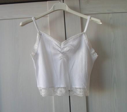 Bílé tričko triko tílko crop top s krajkou, new yorker,s