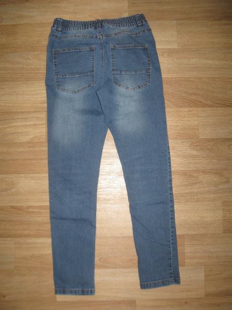 Džíny, 158