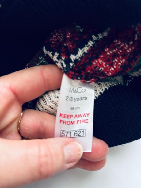 D79/ svetr vánoční - v.2/3 roky zn. m&co, 104