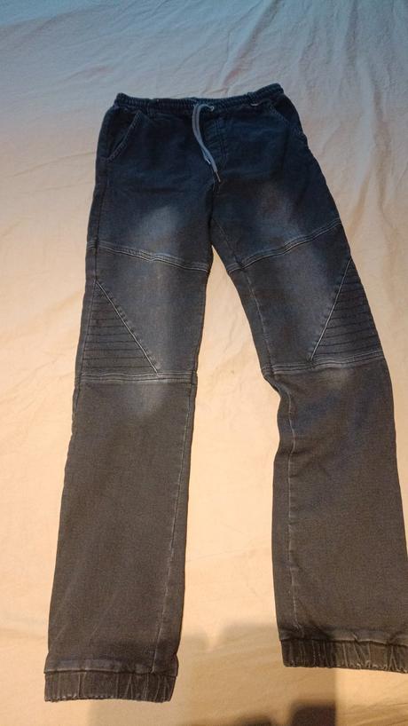 Džíny, 152