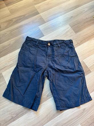 Bavlnéné kraťasy, 146