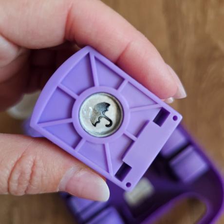 Crelando sada děrovaček s různými motivy,