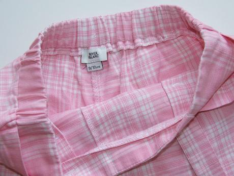 P94 růžové kraťasy vel. 9-10 let, river island,140