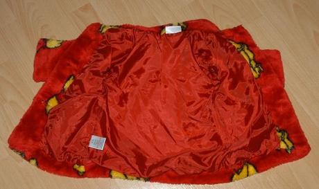 Chlupatý červený kožíšek kabátek s medvídkem pú, 86