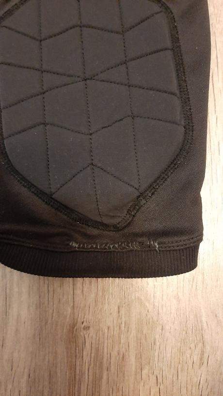 Brankářský fotbalový dres vel.12-13let, 152