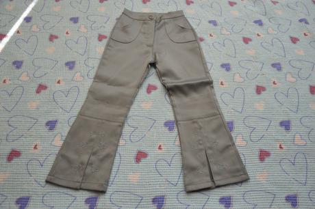 Elastické khaki kalhoty s výšivkou, 116