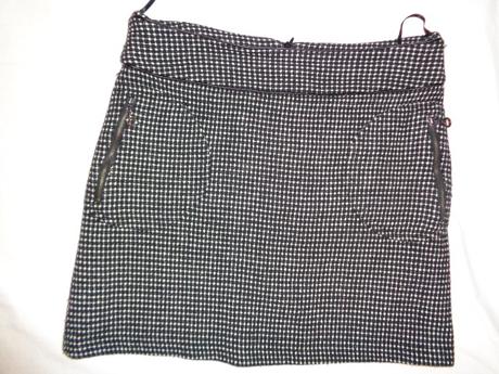 Luxusní černobílá teplejší sukně amaranto, amaranto,38