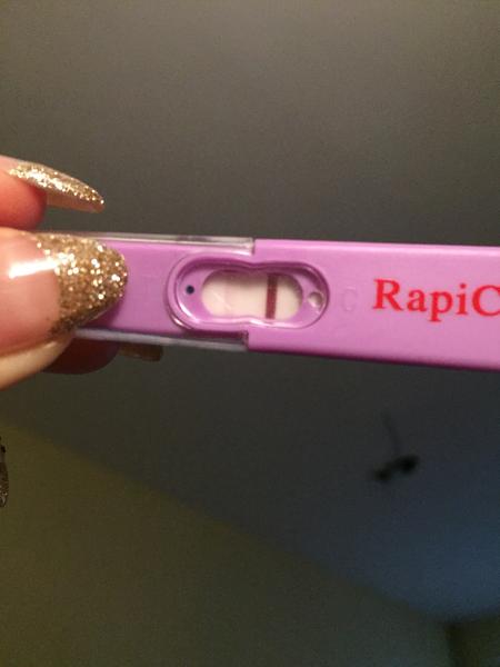 Slabá čárka na testu (foto)