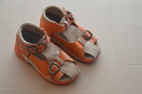 Zdravotní celokožené sandálky, se špičkou, santé,26