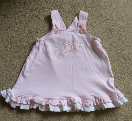 Růžové šaty, cherokee,68