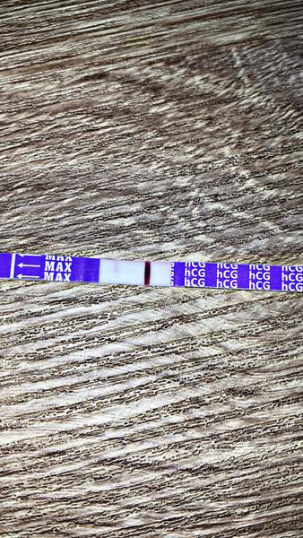 Bolest prsou a zpoždění menstruace. Co to znamená?