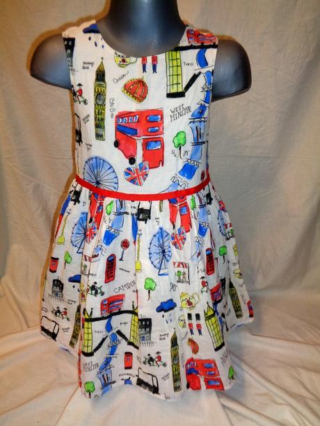 Kouzelné šaty s obrázky, next,116