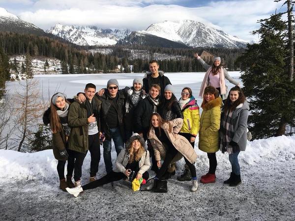 Animátor voľného času ako zabávač a moderátor