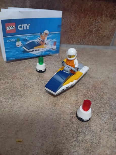Lego city 30363, závodní loď, 