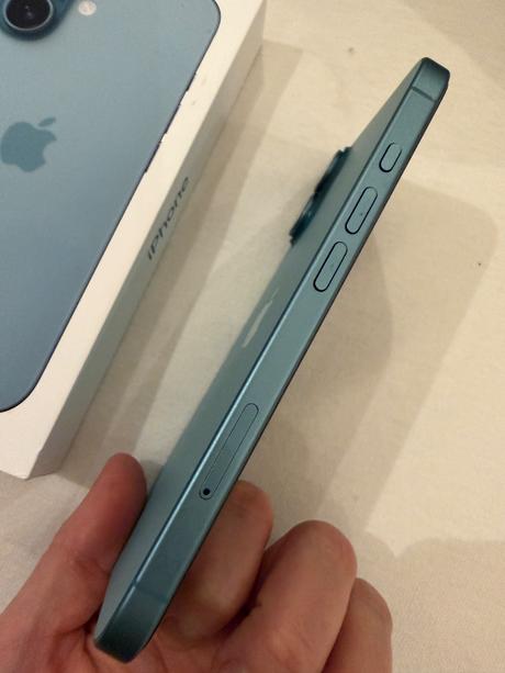 Iphone 16 128gb modrozelená -, apple