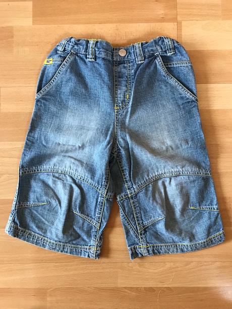 Bermudy kraťasy šortky, 122