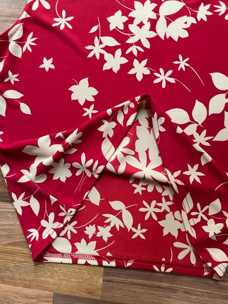 Vínový top, vel 14 tedy xl ale spíše menší cca m,, xl