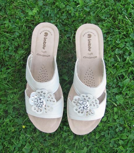 Béžové pantofle, 40