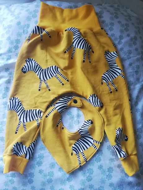 Set baggy a šátek, 74 / 80