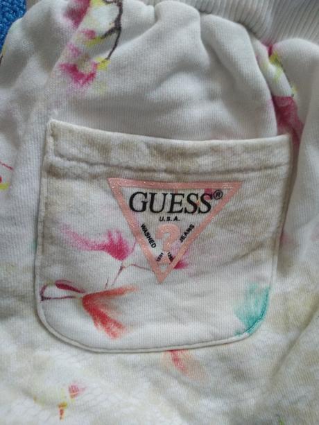 Kraťasy guess, guess,164