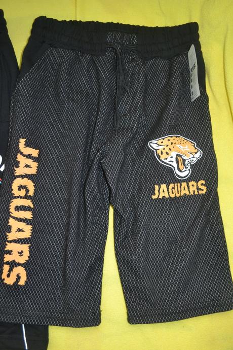 2x kraťasy v.164-170, 164 / 170