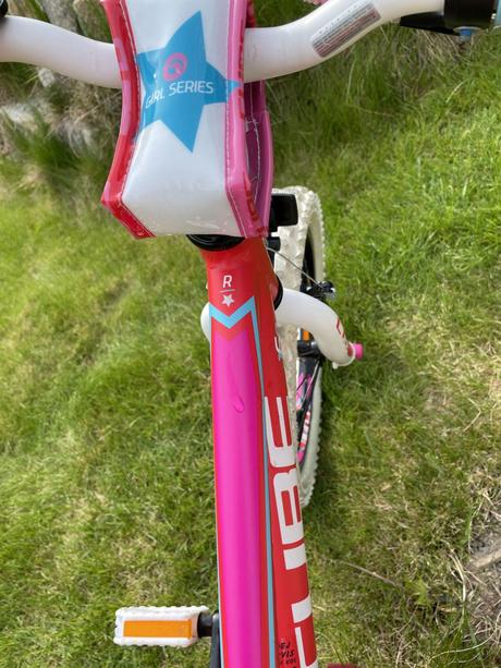 Dětské kolo cube 160 top stav, 16