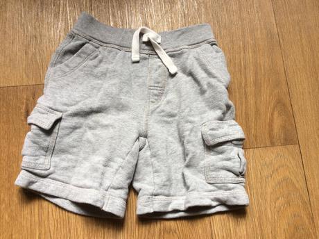 Šedé tepláčkové kapsáčové šortky/kraťasy, gap,98