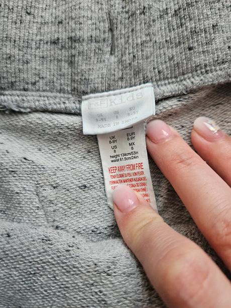 Kraťasy f&f, vel. 134, f&f,134