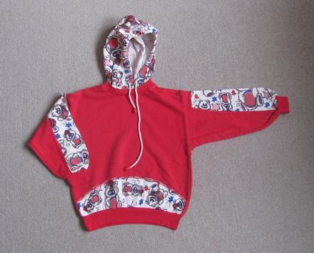 Červená mikina, 116