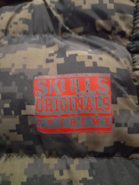 Rebel vesta, rebel,128