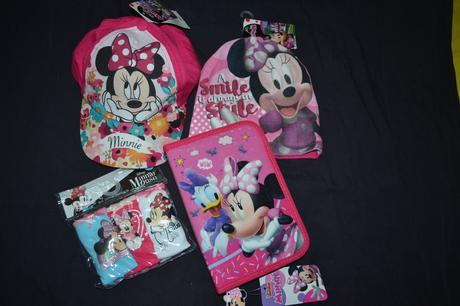 Minnie školní penál,kšiltovka,čepice,kalhotky,5-7, 