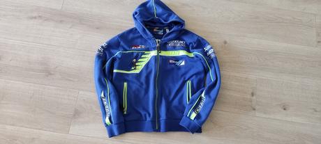 Krásná motorkářská mikina suzuki vel. 140, 140
