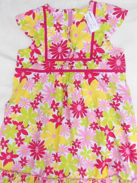 Letní květované šaty, 140