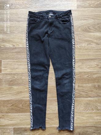 Džíny, 158