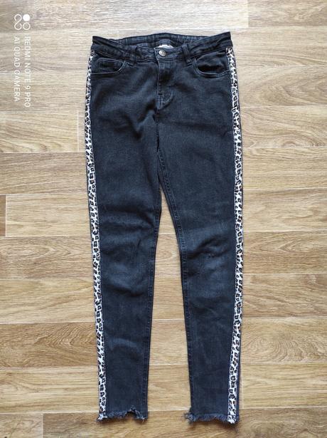 Džíny, 158
