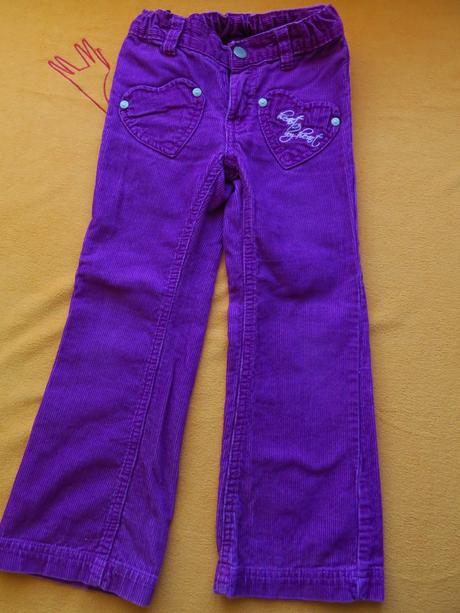 Mančestráky do fialova, dopodopo,104