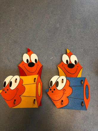 Stojánky na pastelky,