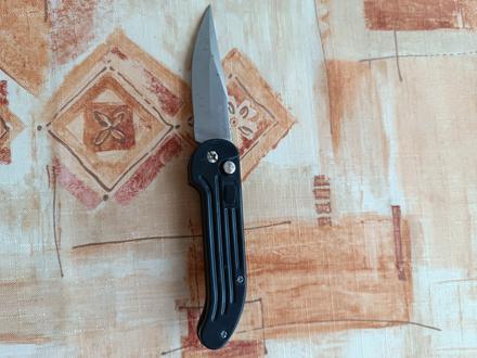 Kapesní nůž, vystřelovací, 