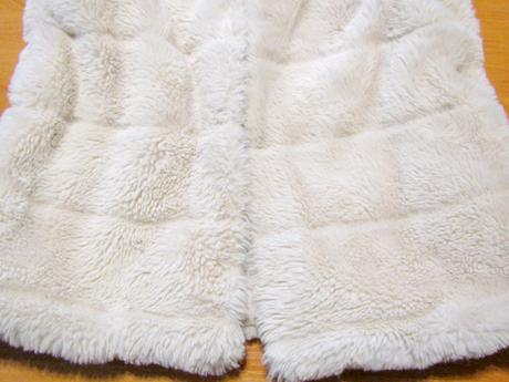 Dívčí kožíšková vestička vel 128-134, 134