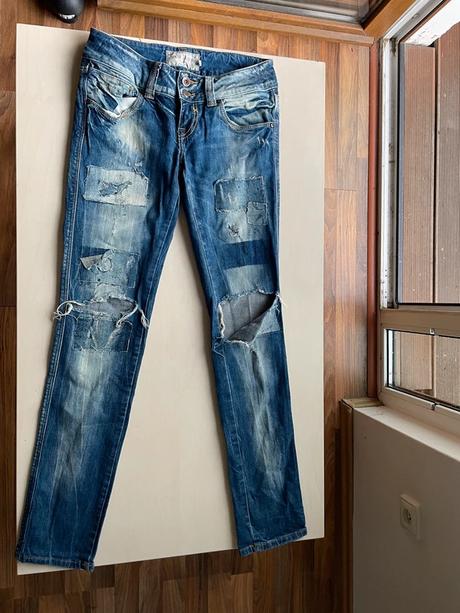 Děrované džíny, vel 38/m cca s/m, vintage bsk deni, 38