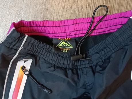 Dívčí zimní šusťákové kalhoty kugo,vel.104, kugo,104