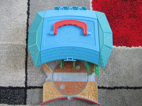 Depo,garáž thomas na mašinky, 