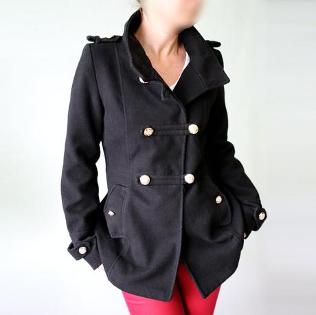 Krátký černý kabát - 70 procent vlna vel.s, s