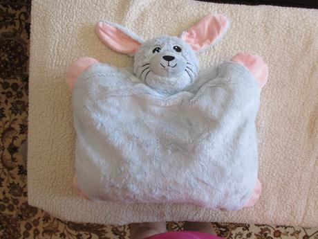 Heboučký plyšový králíček - polštářek 2v1,