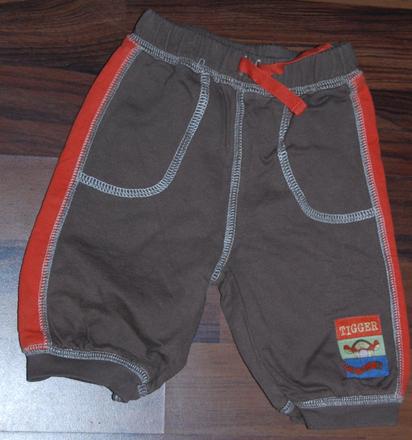 Hnědé tepláčky, george,56