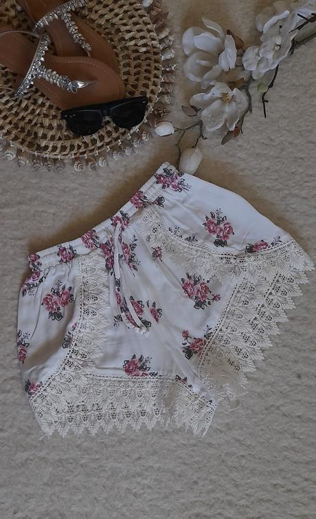 H&m viskózové květinové kraťasy s krajkou, h&m,38
