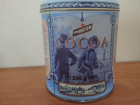 Drobná keramika a sklo dle fota.,