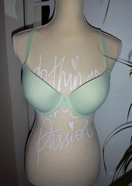 Hráškově zelenavá podprda 75/c, 75c